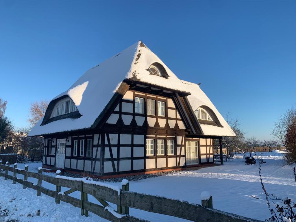 Landhaus Am Achterwasser Mit Bootssteg Grussow Dış mekan fotoğraf