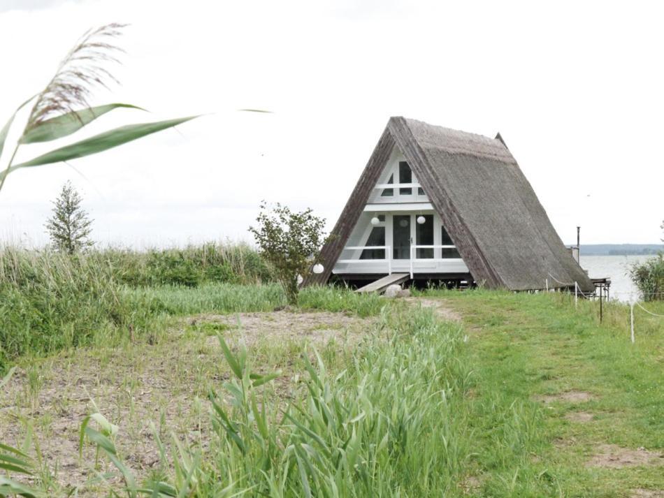 Landhaus Am Achterwasser Mit Bootssteg Grussow Dış mekan fotoğraf