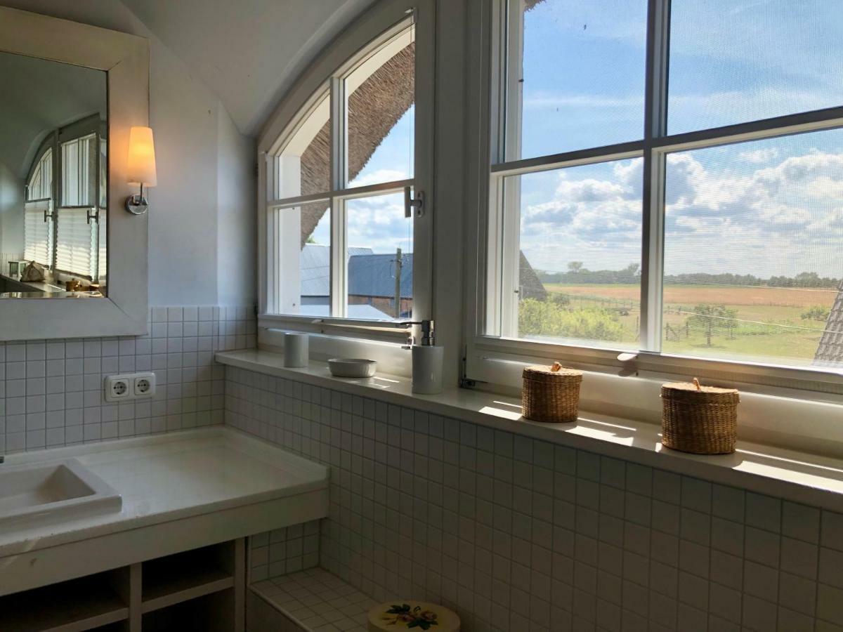 Landhaus Am Achterwasser Mit Bootssteg Grussow Dış mekan fotoğraf